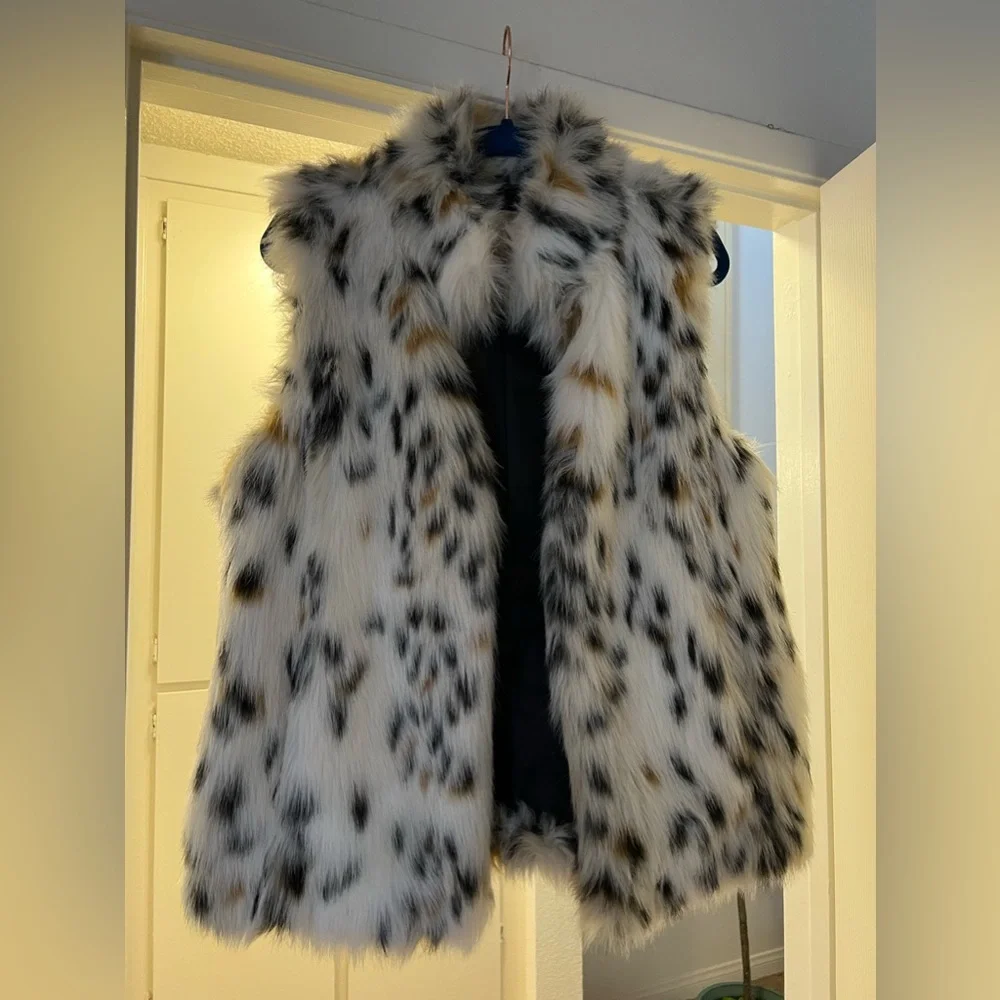 Michael Kors Fur vest - Picture 4 of 6